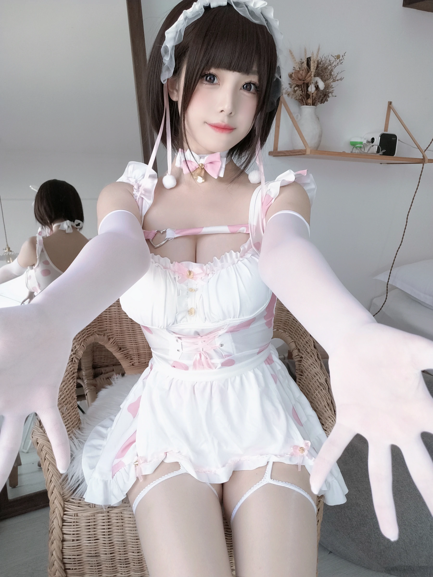 蜜汁猫裘cosplay奶牛兔女仆-第5张